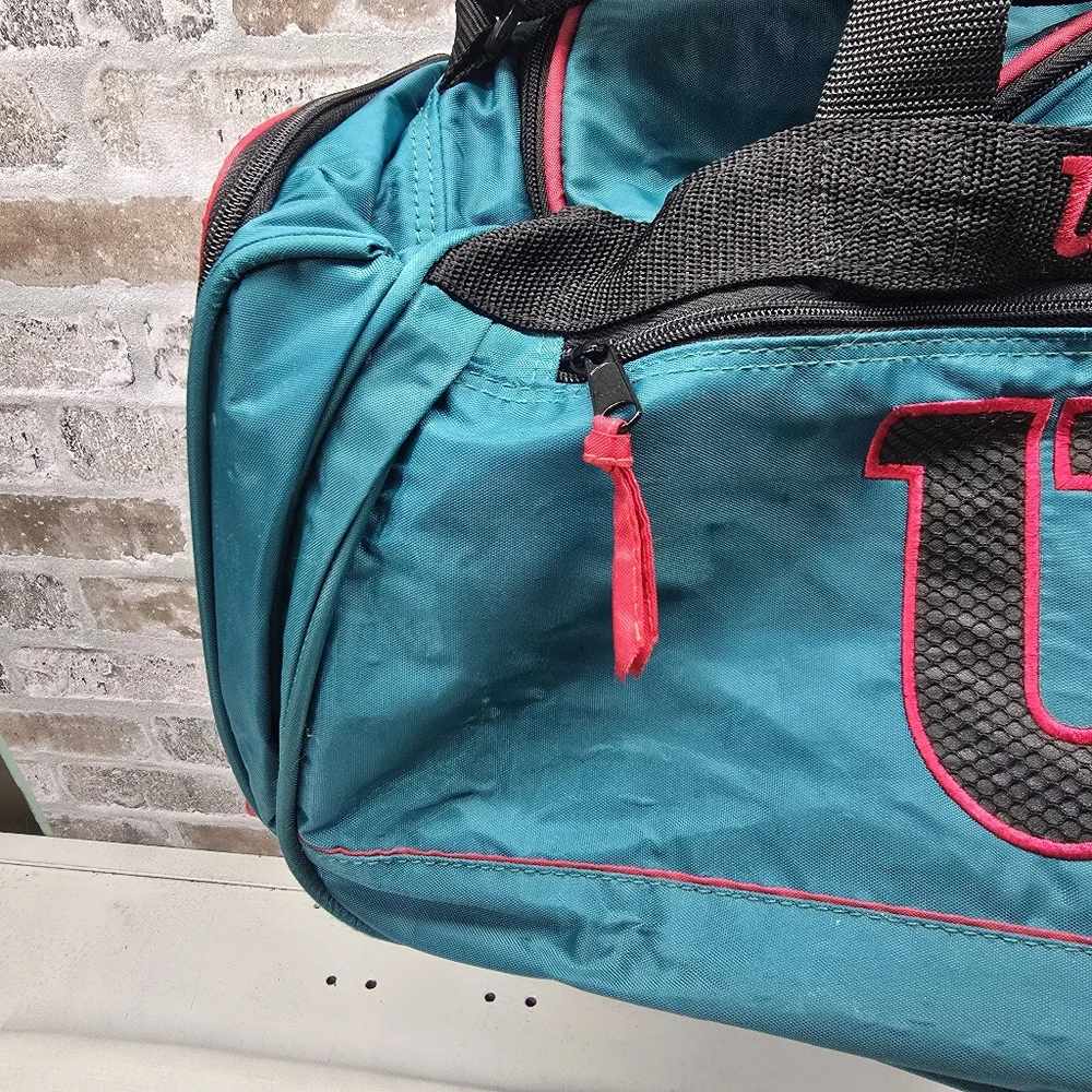 Vintage Wilson Gym Duffle Weekend Bag
